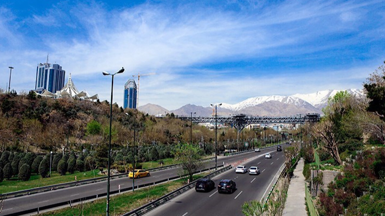 کیفیت قابل‌قبول هوای تهران در روز سه‌شنبه ۲۵ مهرماه