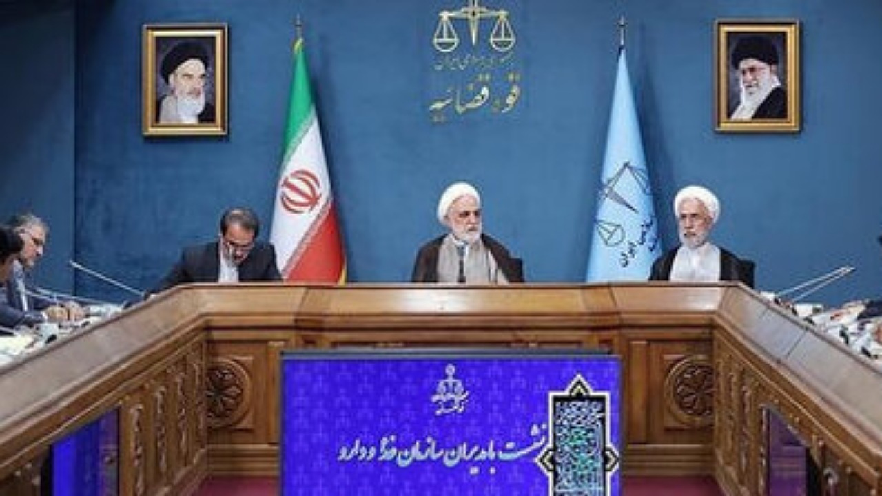 نباید کالایی را بی‌دلیل توقیف کنیم/ نظارت بر حوزه غذا و دارو مهم است