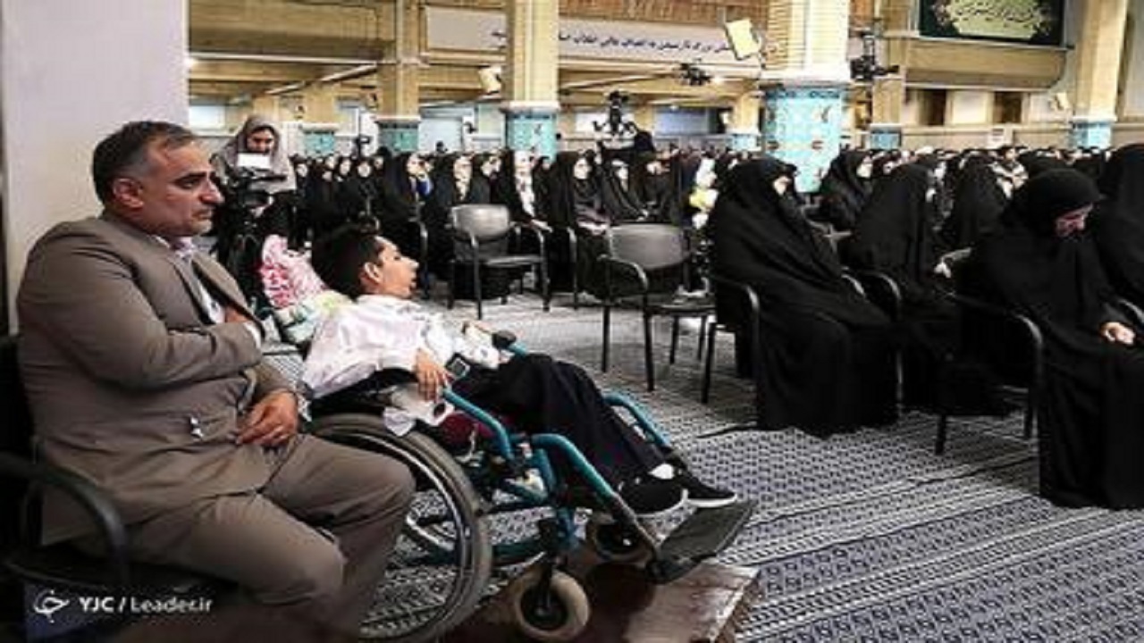 دیدار پسرم با رهبر انقلاب موجب انگیزه او برای موفقیت‌های بیشتر شد