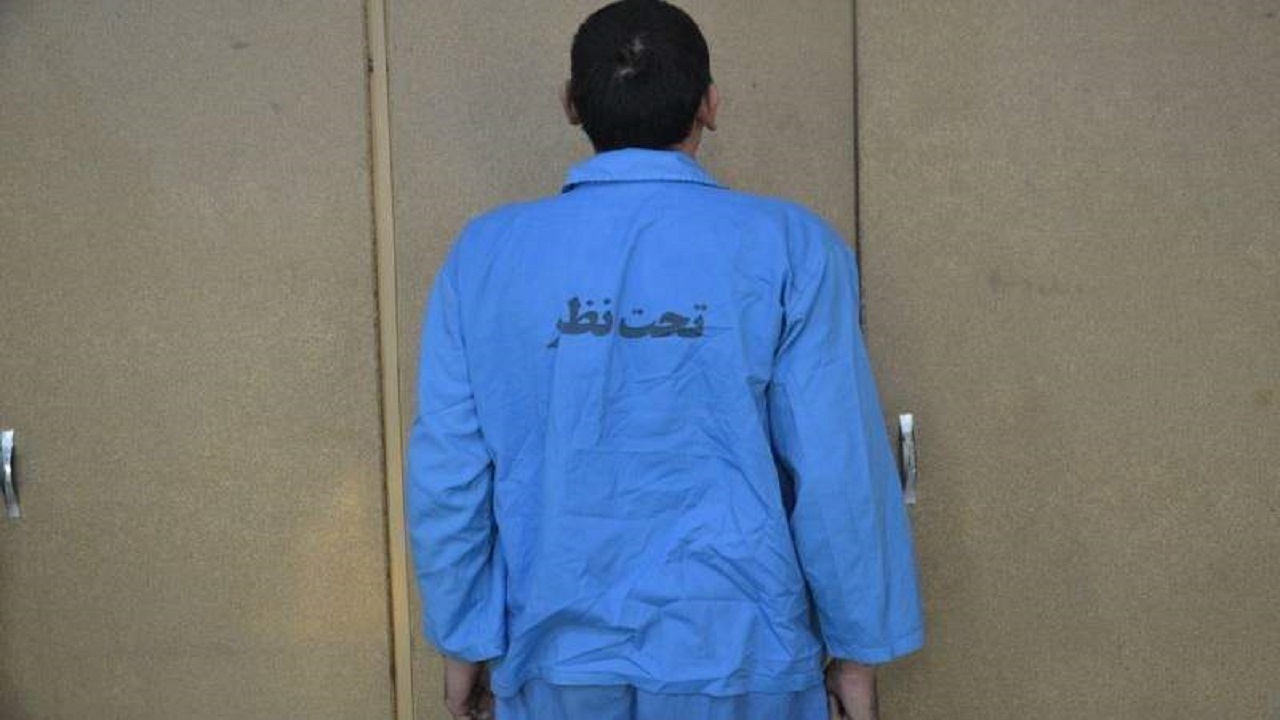 دستگیری سارق به عنف در حین سرقت در ایرانشهر