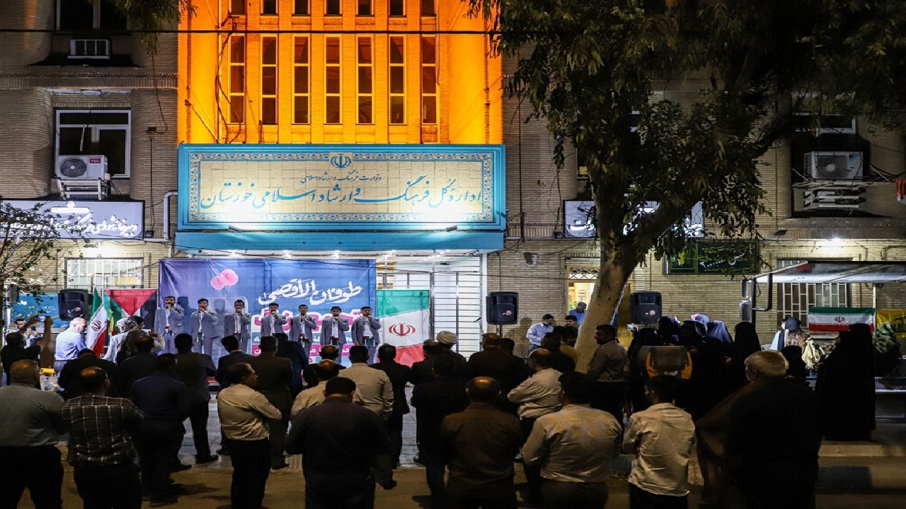 تجمع اهالی فرهنگ، هنر و رسانه خوزستان در حمایت از مردم فلسطین