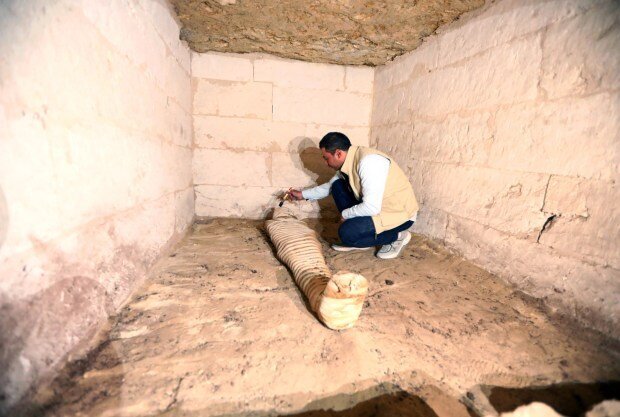 مقبره سنگی