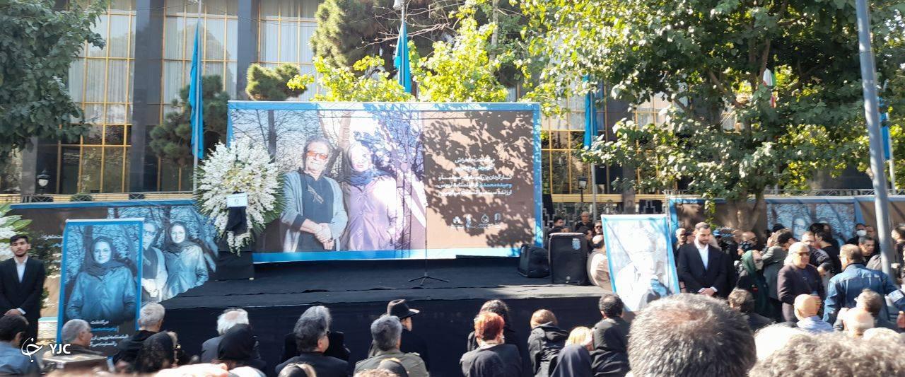 پیکر داریوش مهرجویی