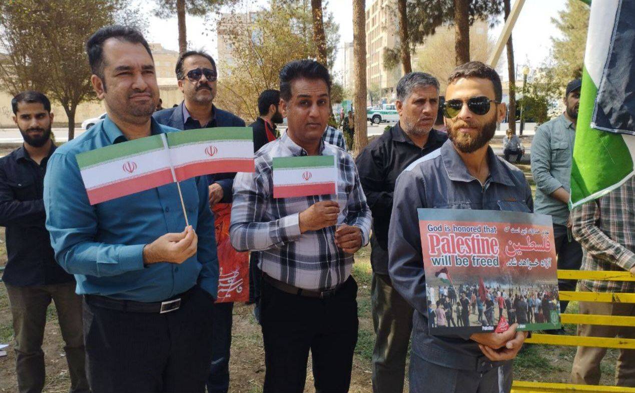 تجمع و خروش انقلابی مردم زاهدان در پی جنایت هولناک رژیم کودک کش اسرائیل+تصاویر