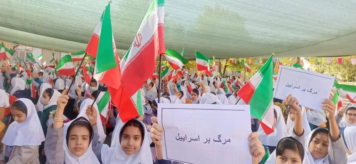 ابراز همدردی دانش آموزان آباده در فلسطین