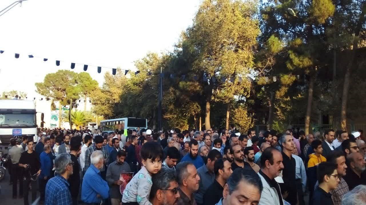 تظاهرات مردم کاشان در محکومیت بمباران بیمارستان المعمدانی + فیلم و تصاویر
