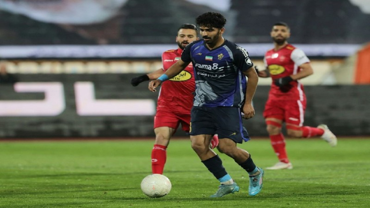 پیکان ۱-۳ پرسپولیس/ صدرنشینی سرخپوشان با هت‌تریک زاهدی
