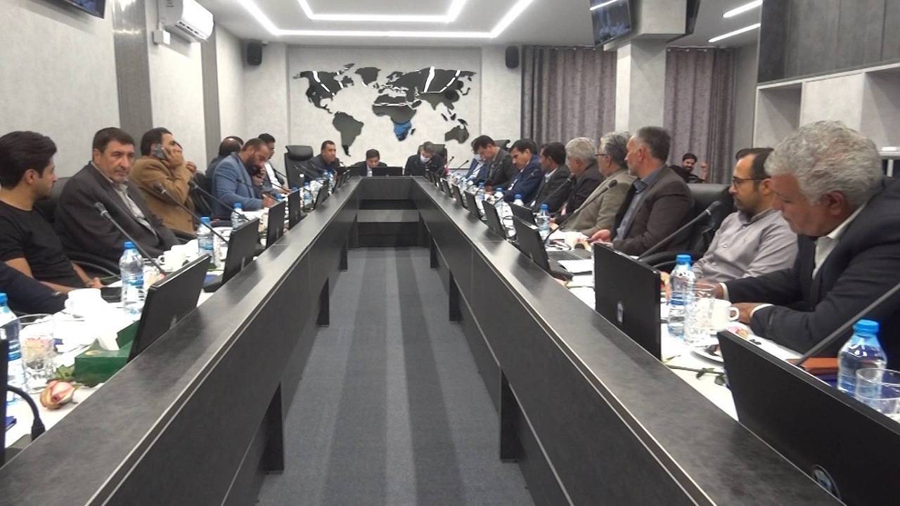 برگزاری شورای عالی استان کرمان در بم