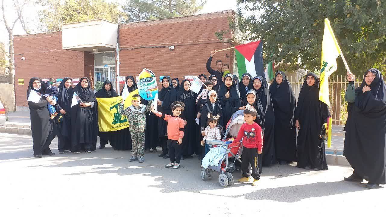 حضور بانوان در راهپیمایی