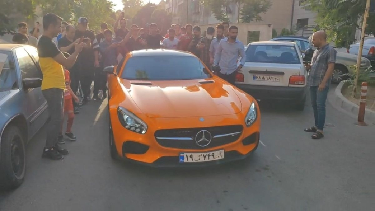 توضیحات کنعانی‌زادگان درباره خودروی گران‌قیمتش+ فیلم