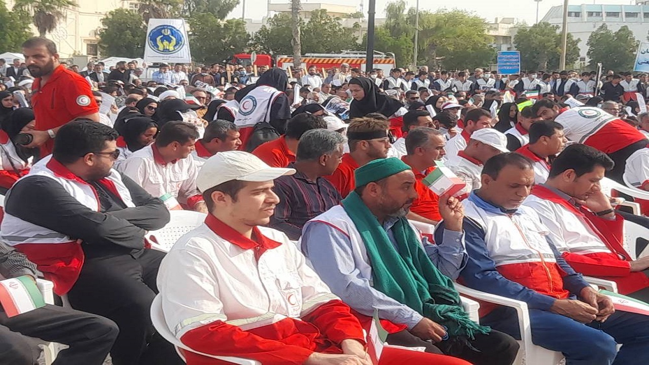 تجمع مردمی بوشهر با حضور امدادگران در حمایت از مردم مظلوم فلسطین + تصاویر
