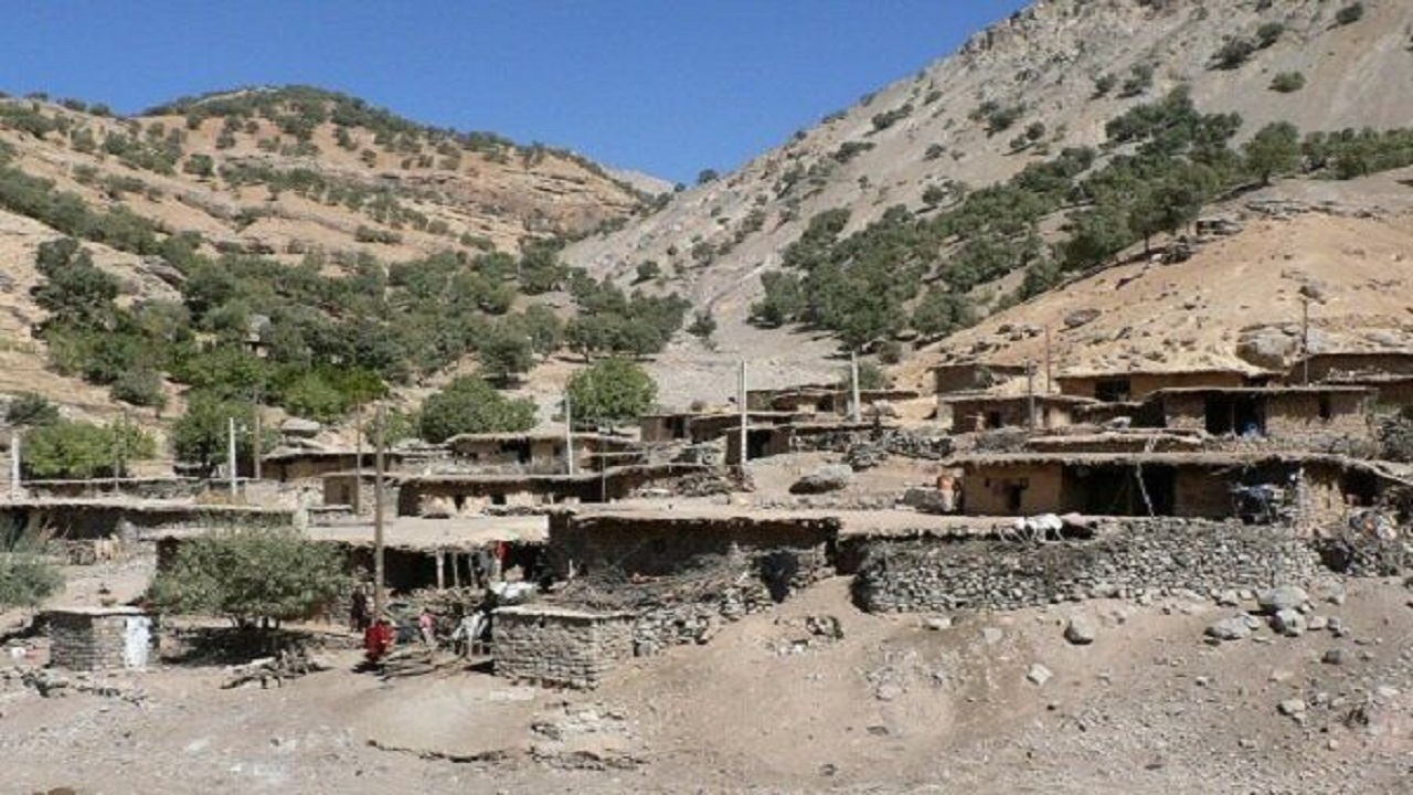 جابه‌جایی واحد‌های مسکونی در محدوده خطر روستای افسرآباد
