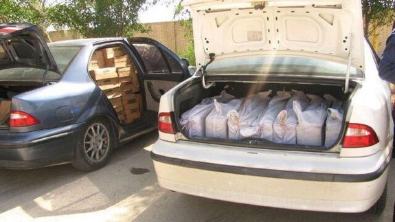توقیف خودروی شوتی حامل کالای قاچاق در اندیمشک