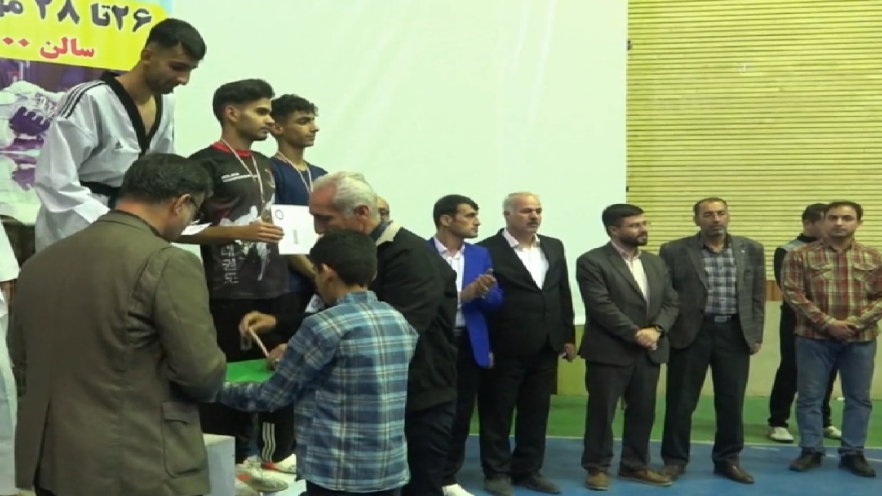 درخشش کارگران تکواندو کار کردستانی در مسابقات قهرمانی کشور
