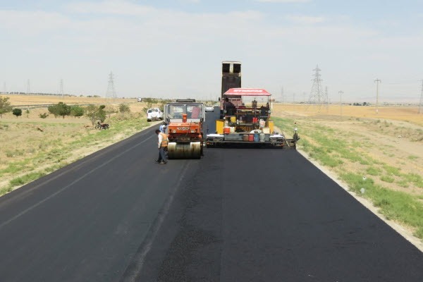 روکش ۲۶۲ کیلومتر آسفالت راه‌های استان همدان