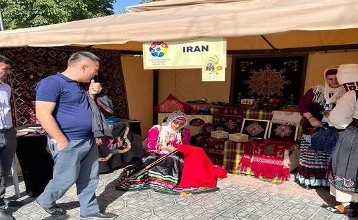 حضور ۲ هنرمند گیلانی در نمایشگاه صنایع دستی ازبکستان