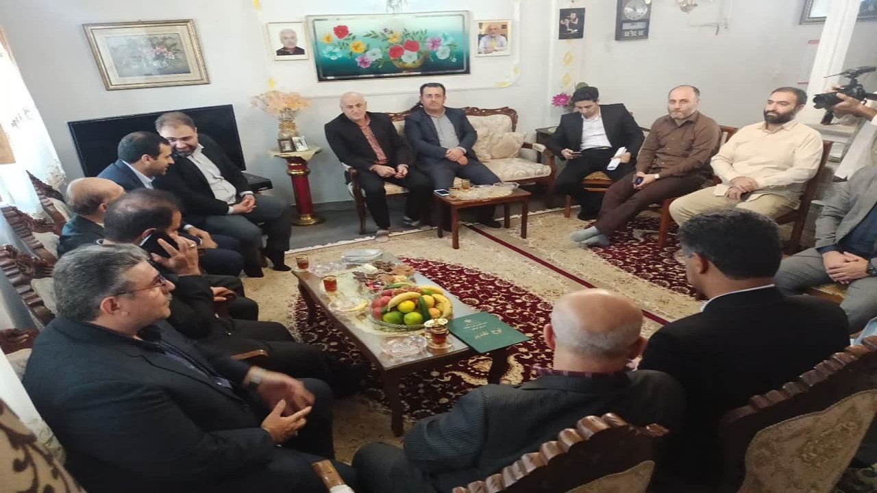 دیدار معاون وزیر ورزش با پیشکسوت دوومیدانی گیلان