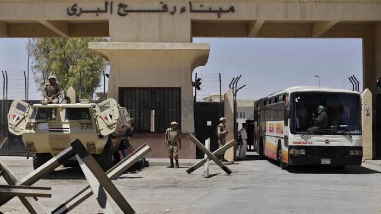 عبور ۱۷ کامیون کمک بشردوستانه از گذرگاه رفح