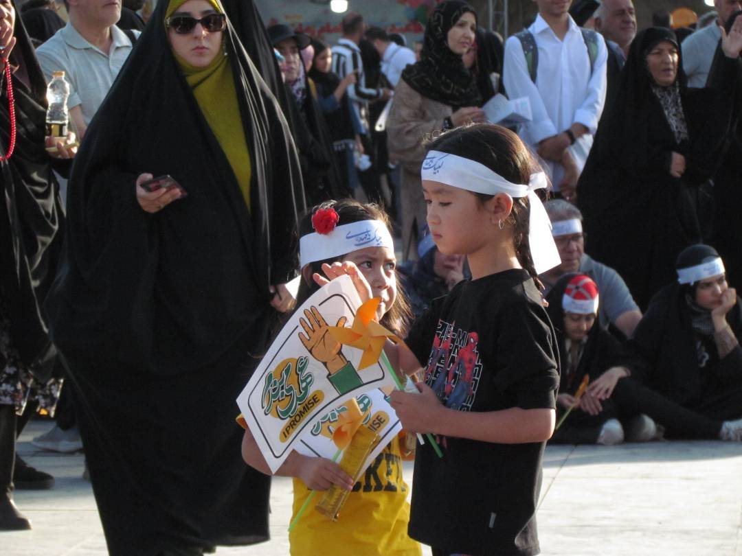 حضور کودکان در عید بیعت
