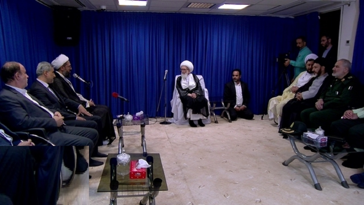 رشد و تقویت مبانی فرهنگی جامعه وظیفه مسئولان است