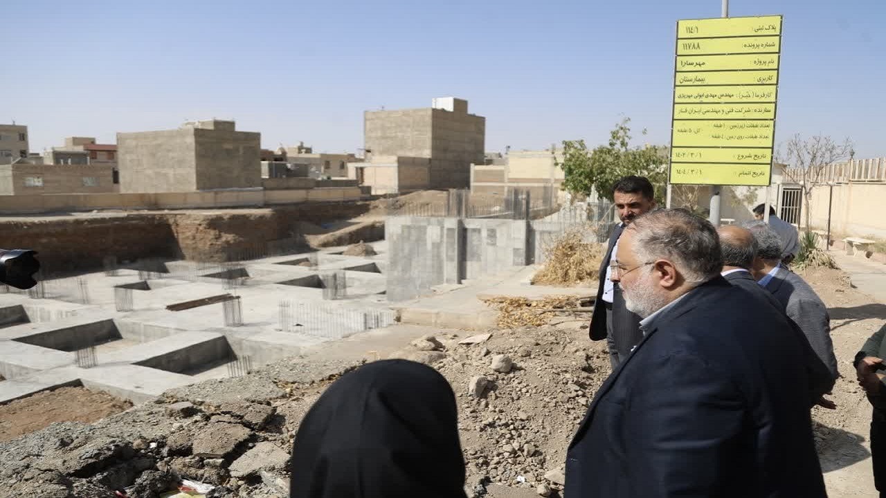 بازدید استاندار قزوین از بیمارستان شهدای آبیک