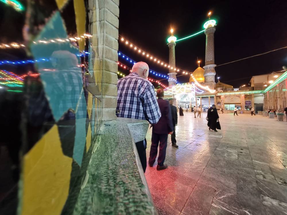حضور زائران در حرم حضرت عبدالعظیم