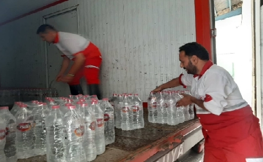 خدمات رسانی به آسیب دیدگان سیل آستارا ادامه دارد خدمات رسانی به آسیب دیدگان سیل آستارا ادامه دارد
