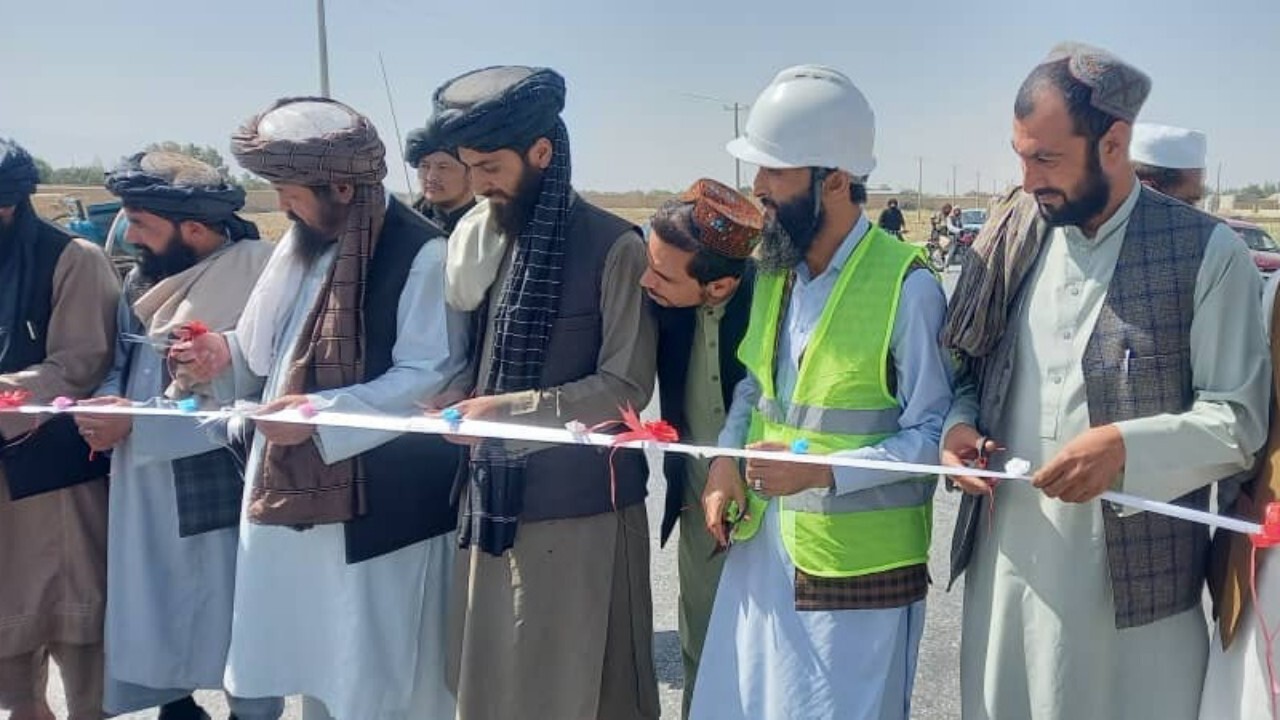 آغاز ترمیم شاهراه بلخ جوزجان
