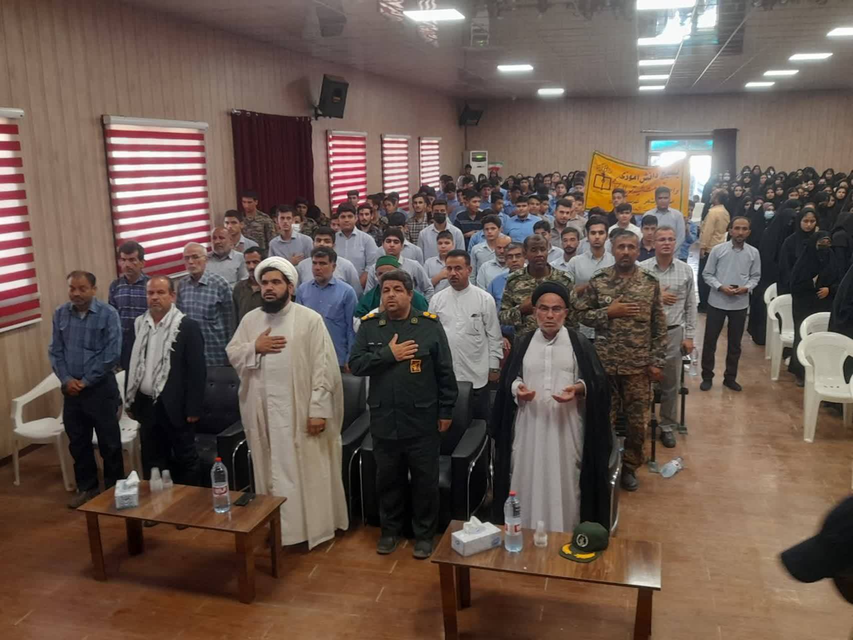 اجتماع بزرگ نقش آفرینان انقلاب به مناسبت هفته دفاع مقدس