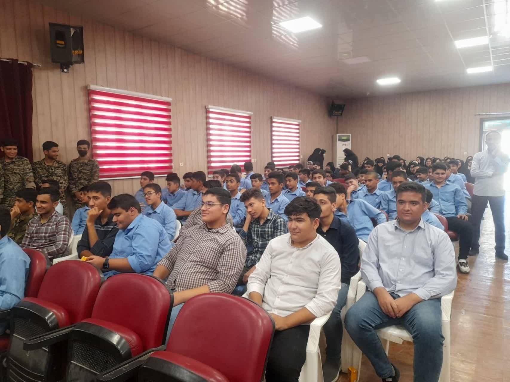 اجتماع بزرگ نقش آفرینان انقلاب در شهر کاکی