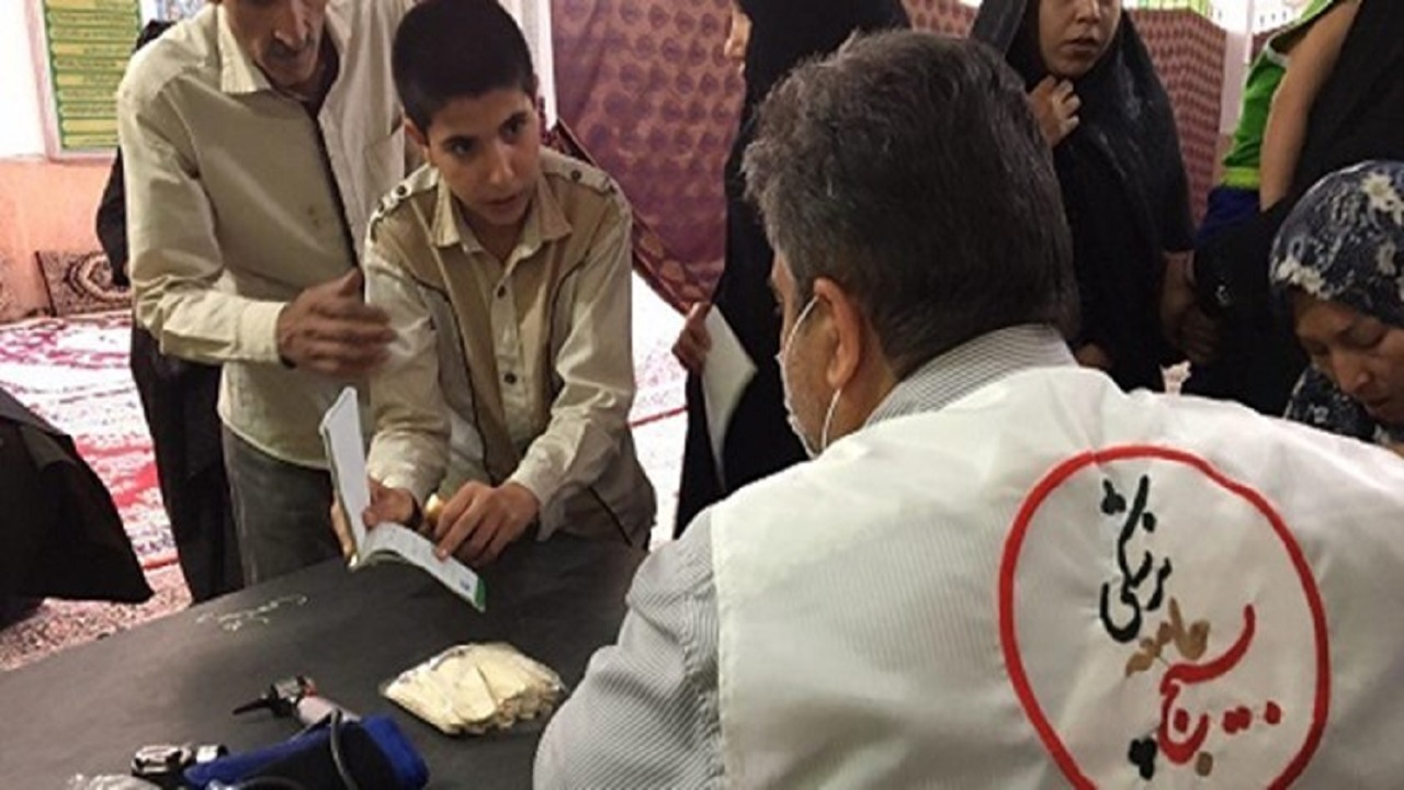 اعزام ۲۰ تیم از پزشکان بسیجی به مناطق کم برخوردار
