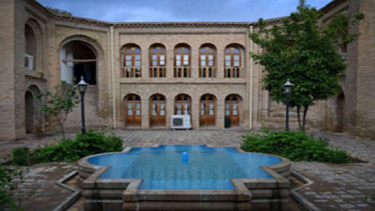 برگزاری مزایده ۱۲ بنای تاریخی لرستان در آبان
