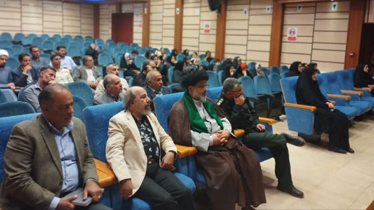 برگزاری شب شعر یاد یاران در بافق
