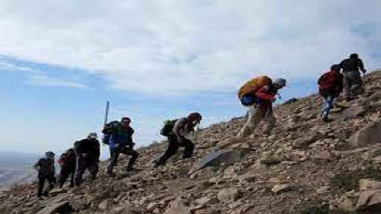 برگزاری همایش کوهپیمایی عمومی در بهمئی