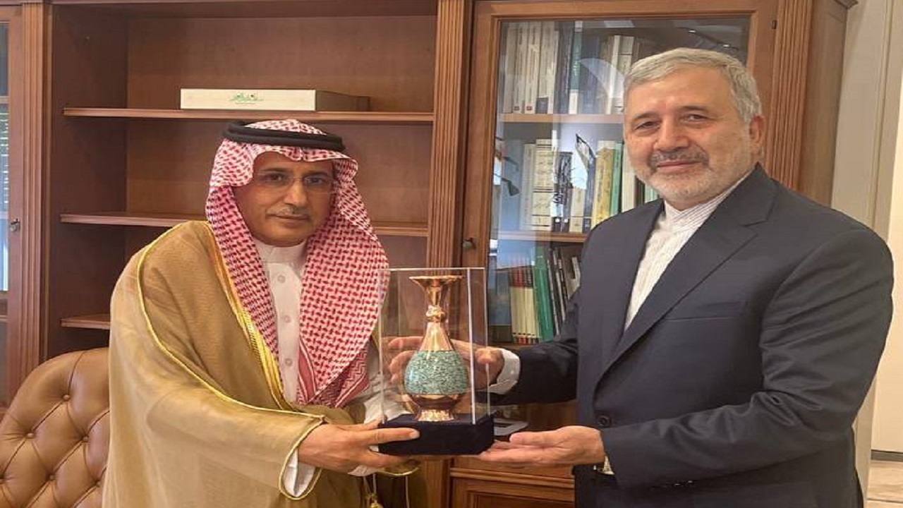 تاکید بر فعال شدن ارتباطات تجاری در دیدار سفیر ایران با معاون وزیر خارجه عربستان