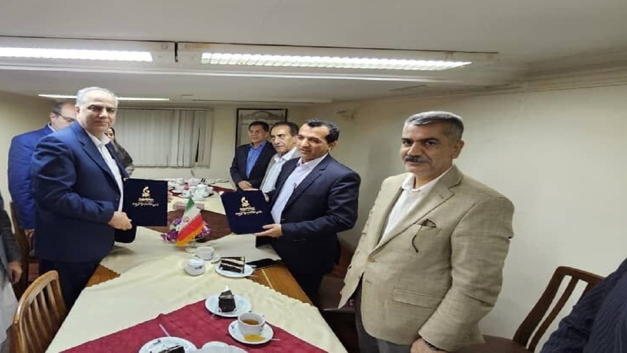تفاهم‌نامه همکاری برای رفع مشکلات زیرساخت‌های برق ۳۴ روستای چابهار منعقد شد