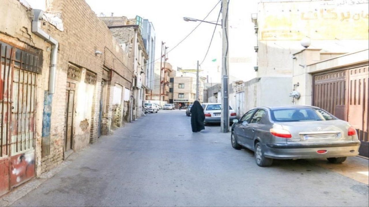آب شرب شور و تاریکی معابر دغدغه اهالی شهرک باغ معروف تبریز شد