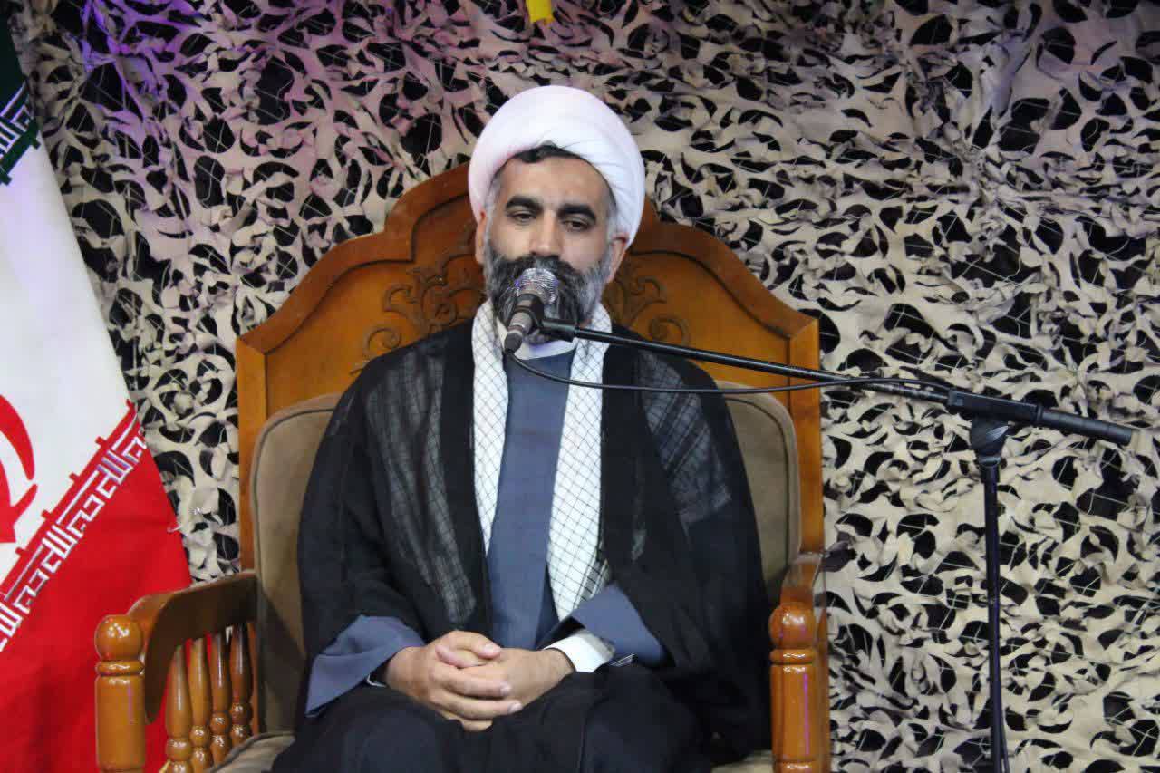 مراسم سخنرانی یادواره شهدا در مراسم یادواره شهدا