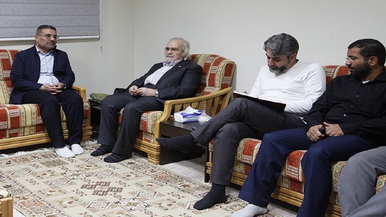 مراسم بزرگداشت انجمن ادبی «محیط» برگزار می‌شود
