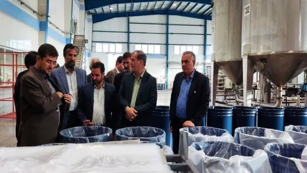 بازدید معاون وزیر جهاد کشاورزی از ۲ واحد تولیدی در خراسان جنوبی