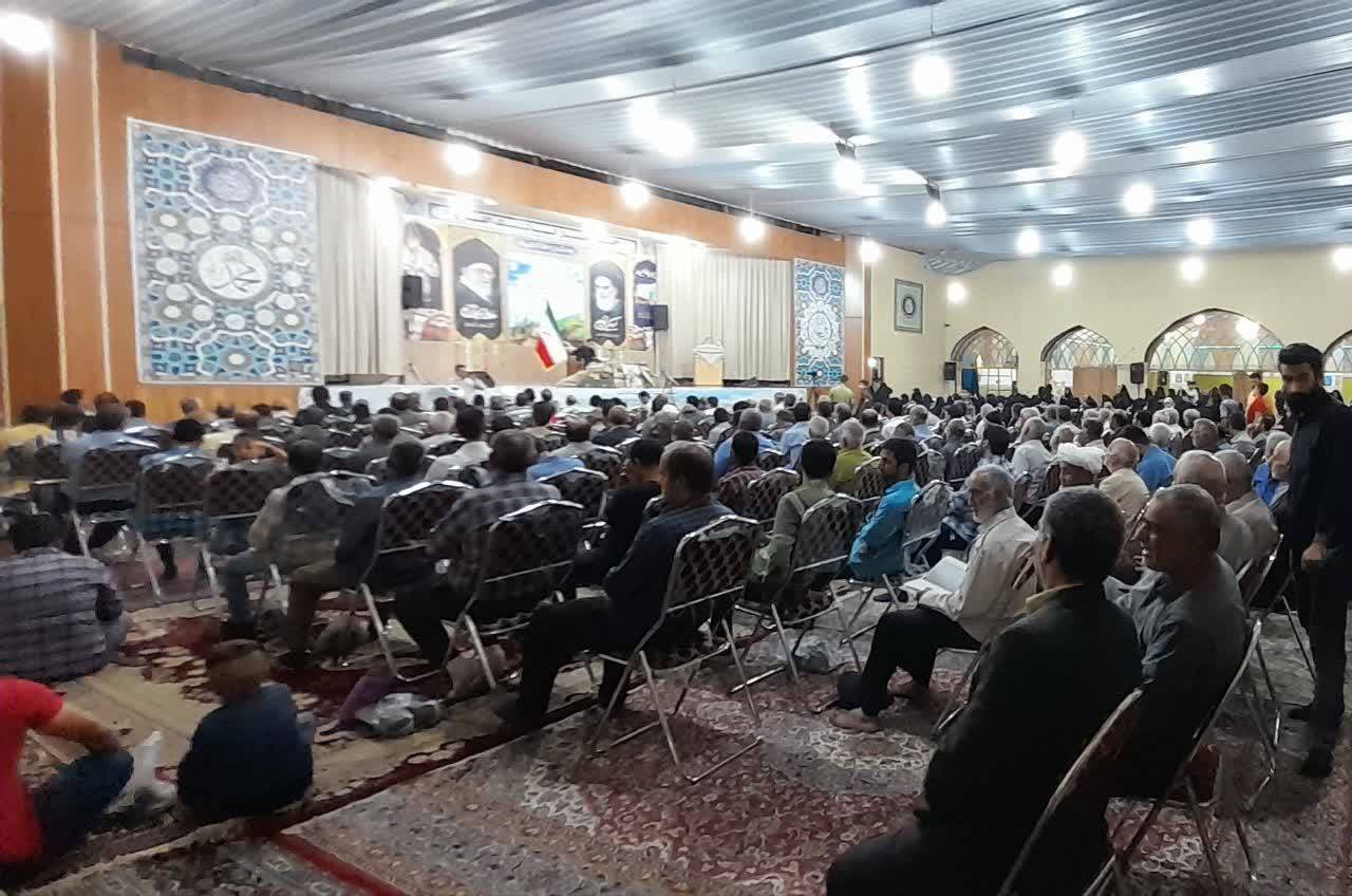 گرامیداشت شهدا به مناسبت هفته دفاع مقدس