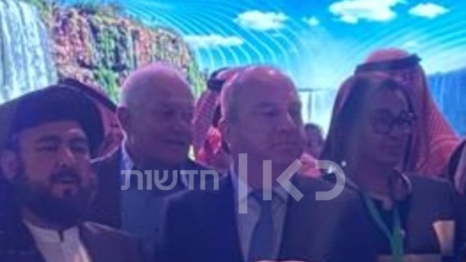 واکنش وزیر گردشگری سوریه به گرفتن عکس یادگاری با همتای اسرائیلی خود در عربستان