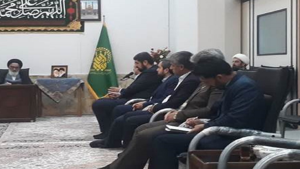 مسئولان با خدمت رسانی مخلصانه برای کسب اعتماد مردم تلاش کنند
