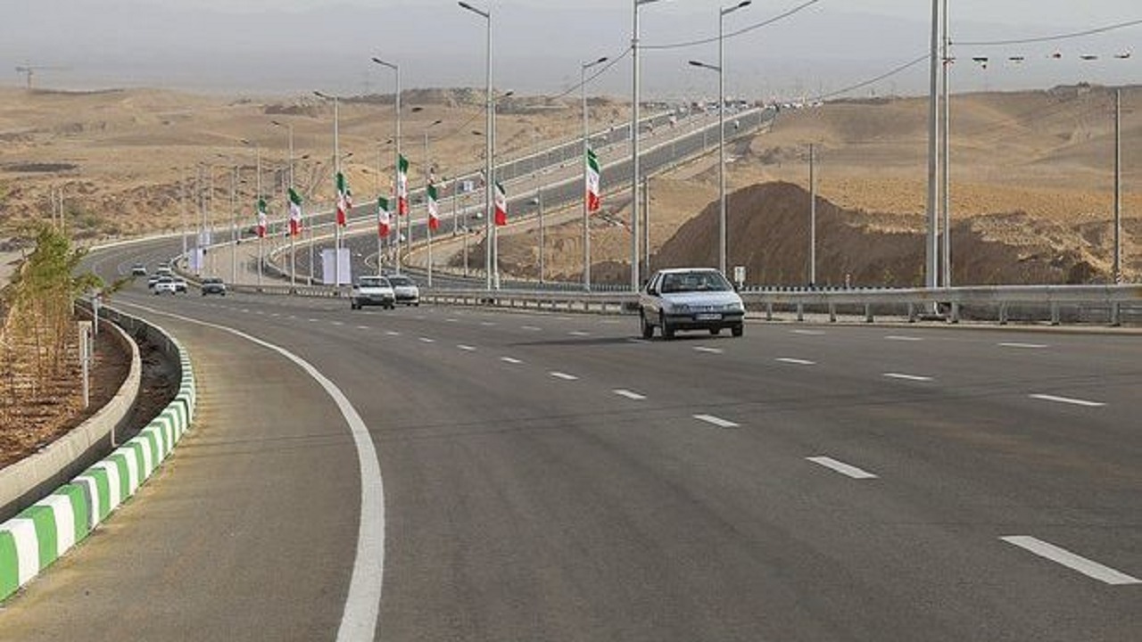 دلایل اجرای مسیر اتوبوس تندرو در بلوار آیت‌الله بروجردی قم