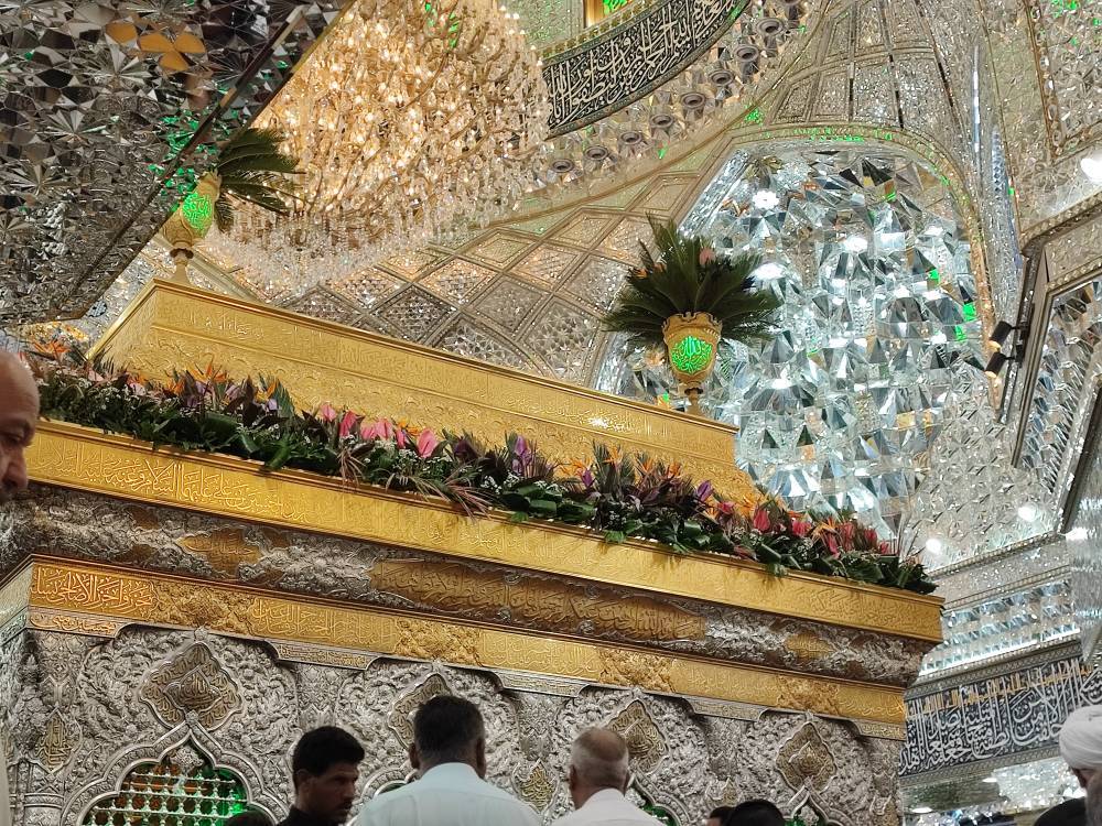 گل آرایی حرم امام حسین
