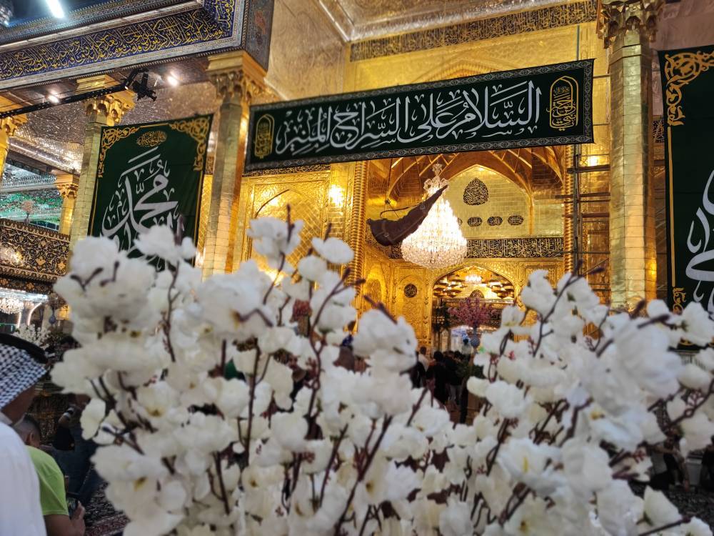 گل آرایی حرم مطهر حضرت عباس