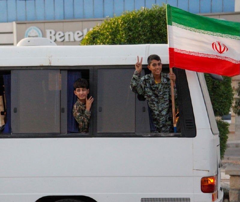 نوجوانان بسیجی