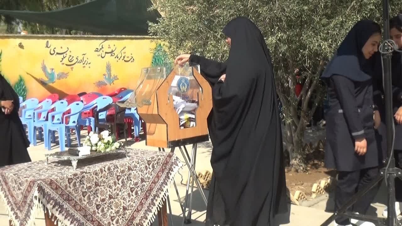 برگزاری جشن عاطفه‌ها در شهرستان خاتم