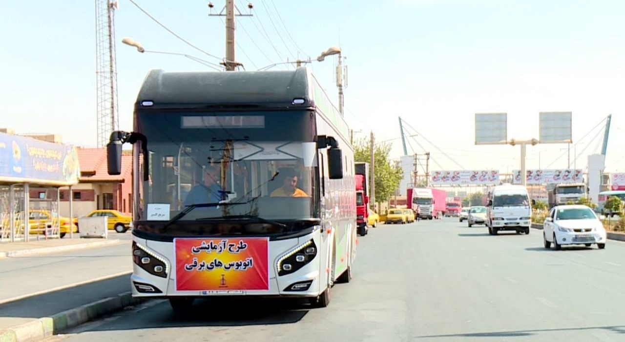 بهره‌برداری آزمایشی از نخستین اتوبوس برقی در کرج