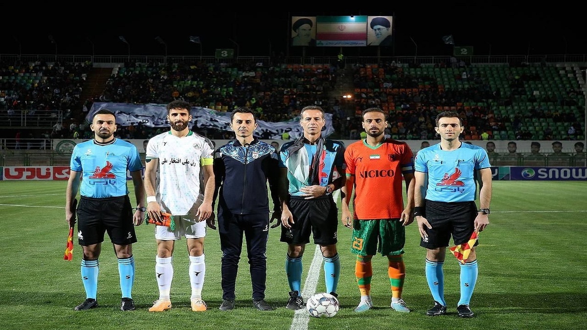 بغض مجری هنگام اعلام خبر شهادت خانواده خبرنگار الجزیره در غزه